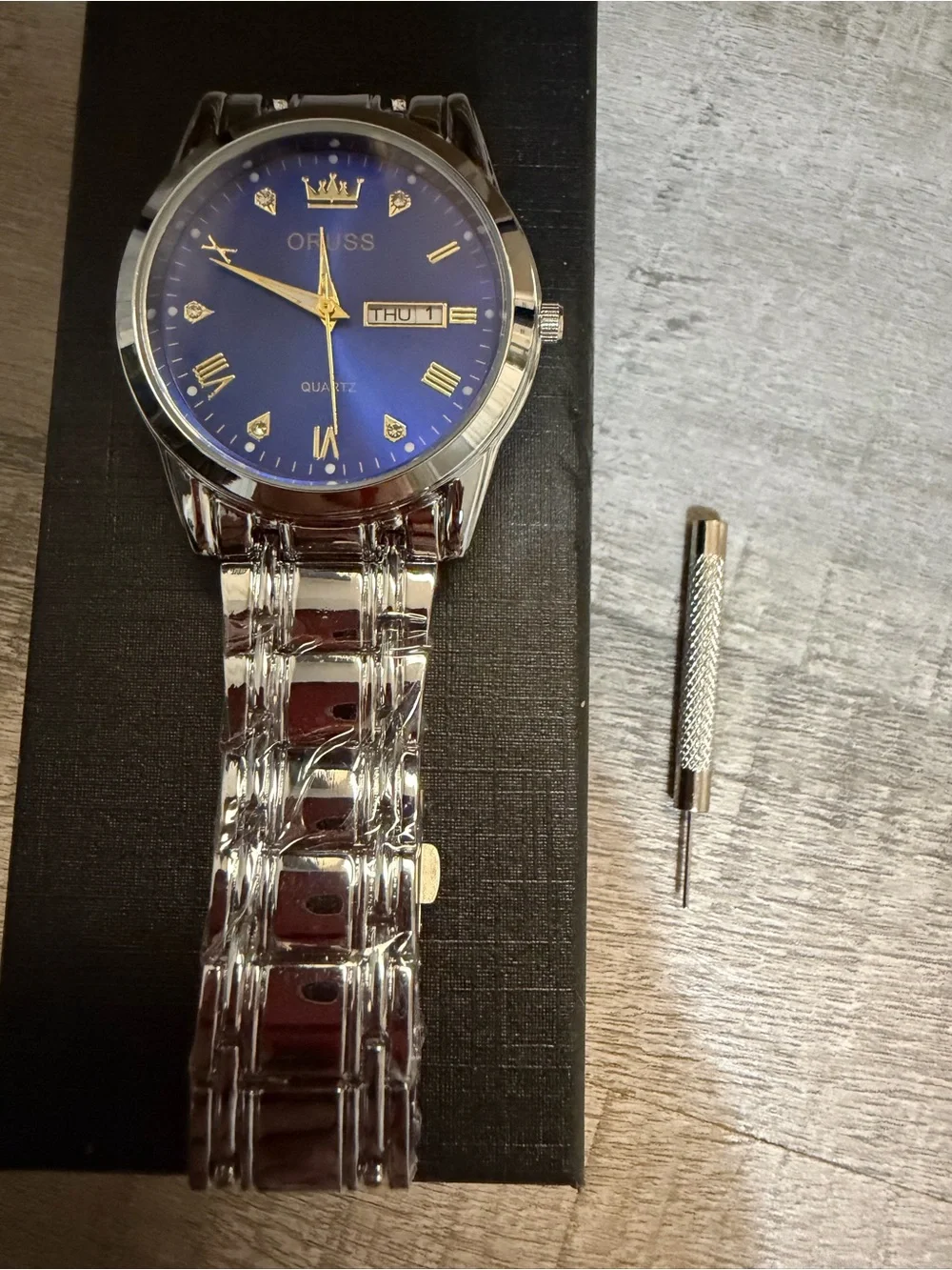 ORUSS 1853 Men’s Quartz Watch Blue Dial Day Date Silver Tone Bracelet Box